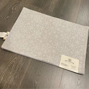 WhiteSnow placemats (set of 4)